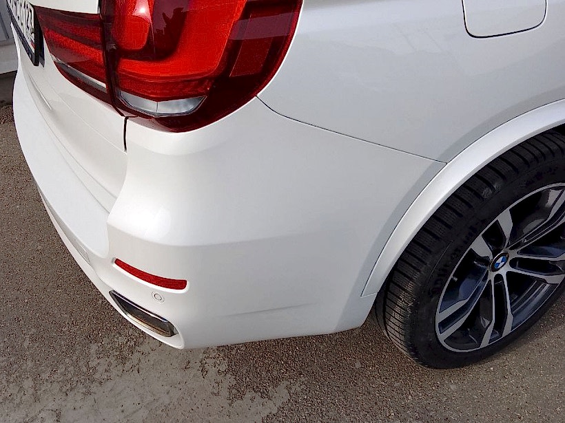 Локальный ремонт бампера BMW x5 (перламутр)